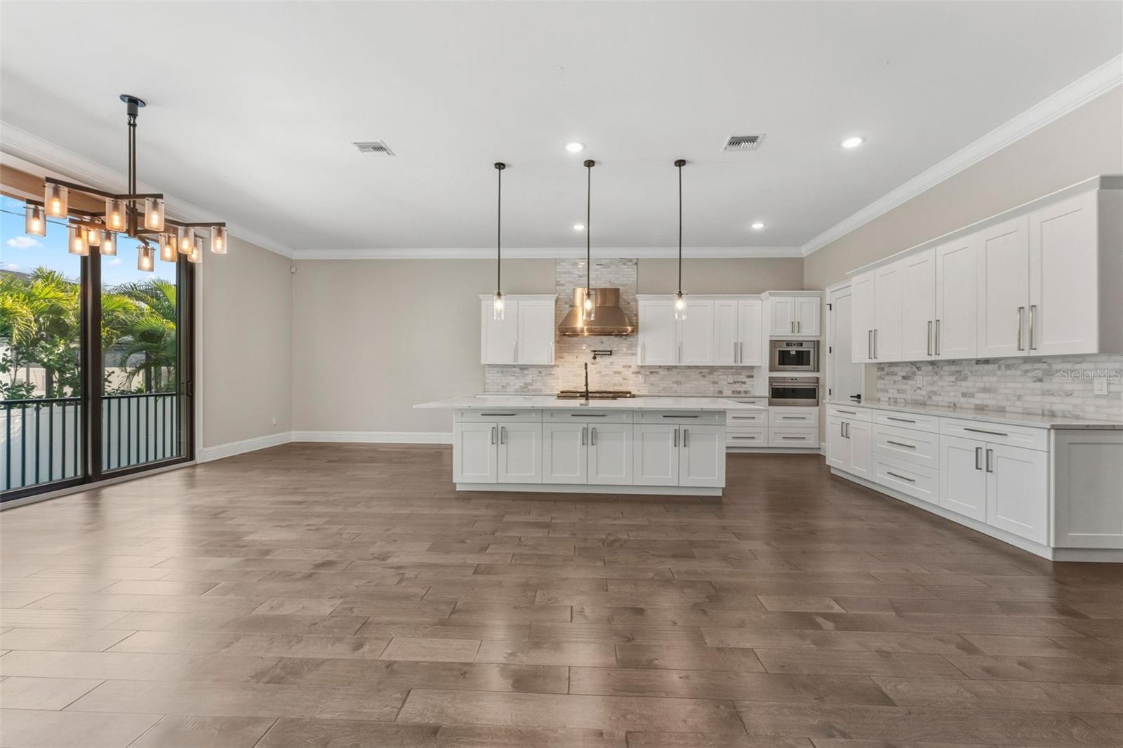 DAVIS ISLANDS PB10 PG52 TO 57 - Residential