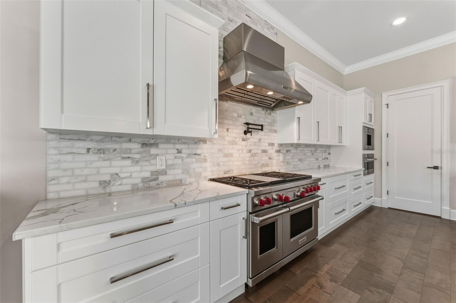 DAVIS ISLANDS PB10 PG52 TO 57 - Residential