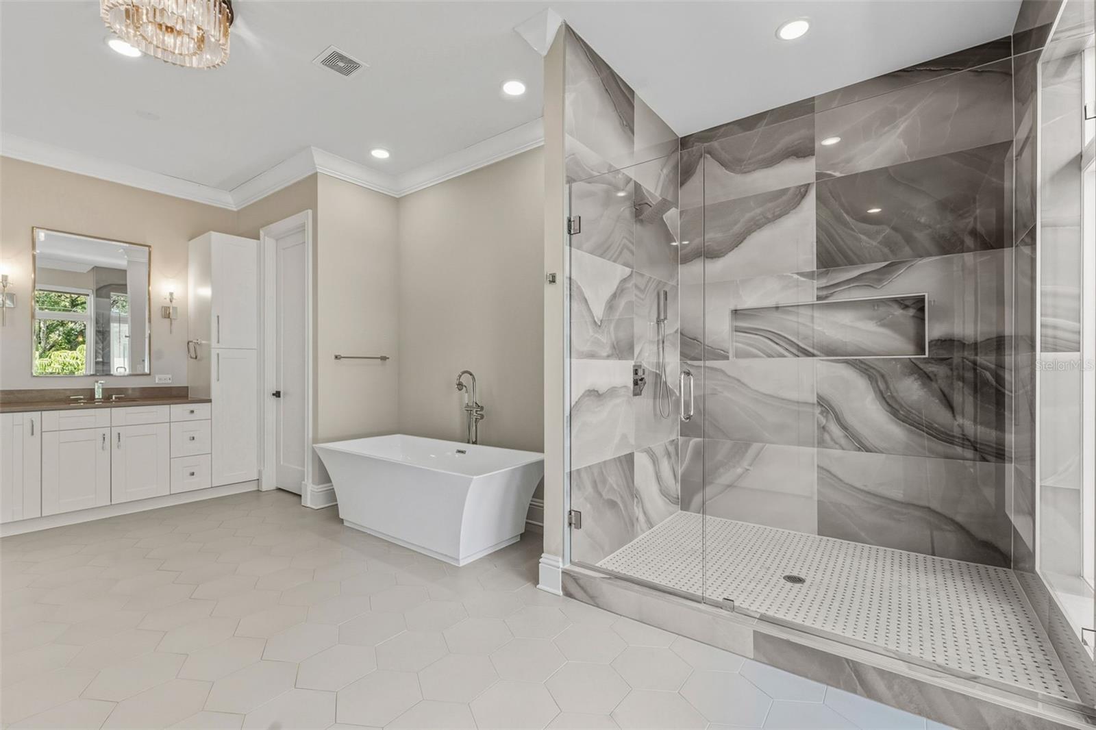 DAVIS ISLANDS PB10 PG52 TO 57 - Residential