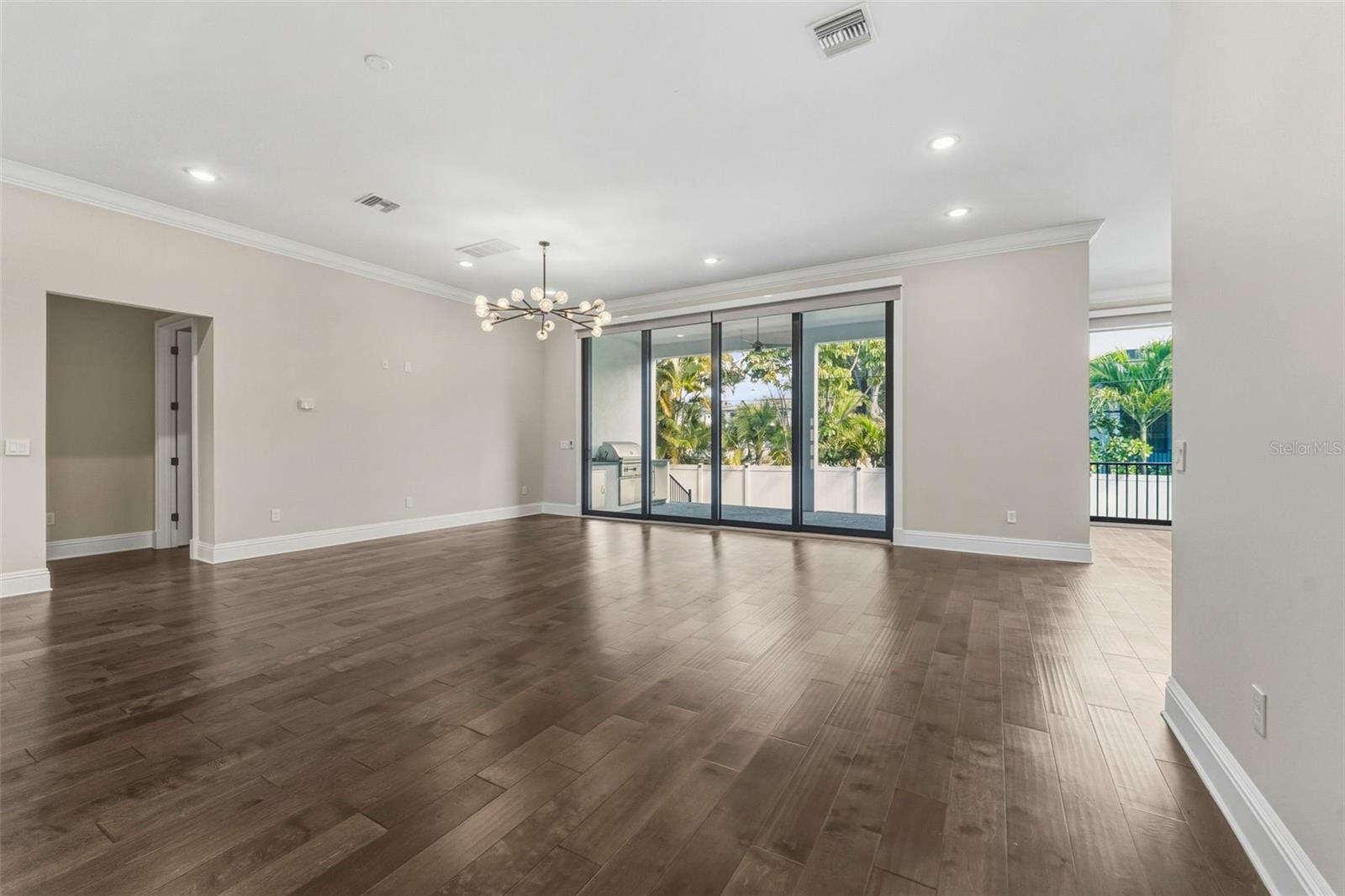 DAVIS ISLANDS PB10 PG52 TO 57 - Residential