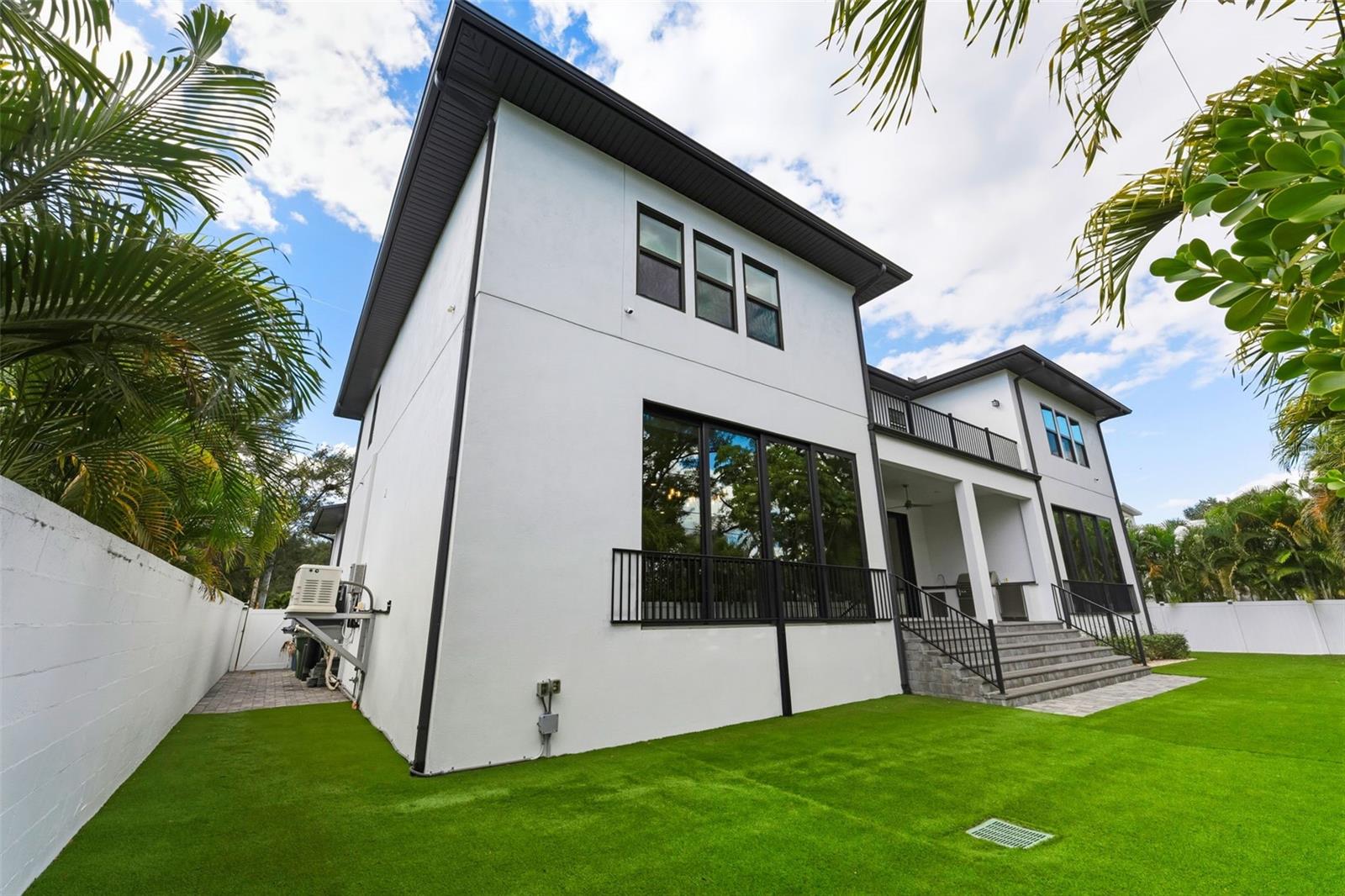 DAVIS ISLANDS PB10 PG52 TO 57 - Residential