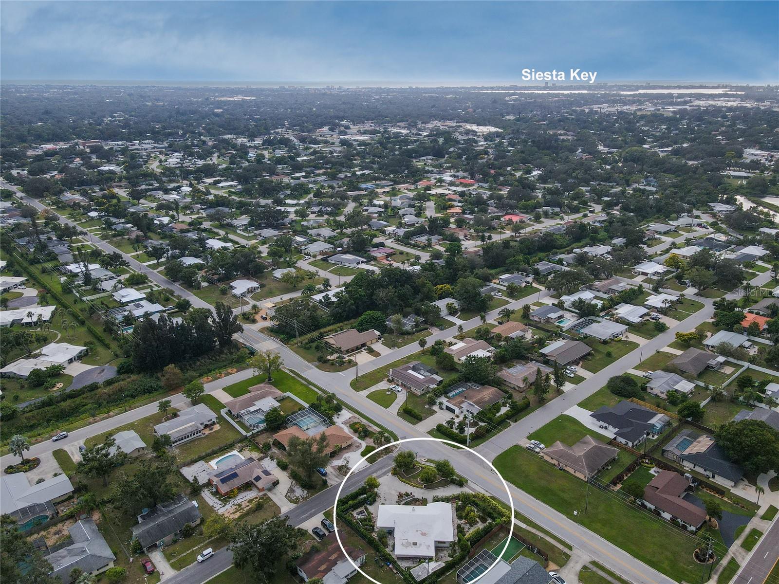 SOUTH GATE MANOR - Residential