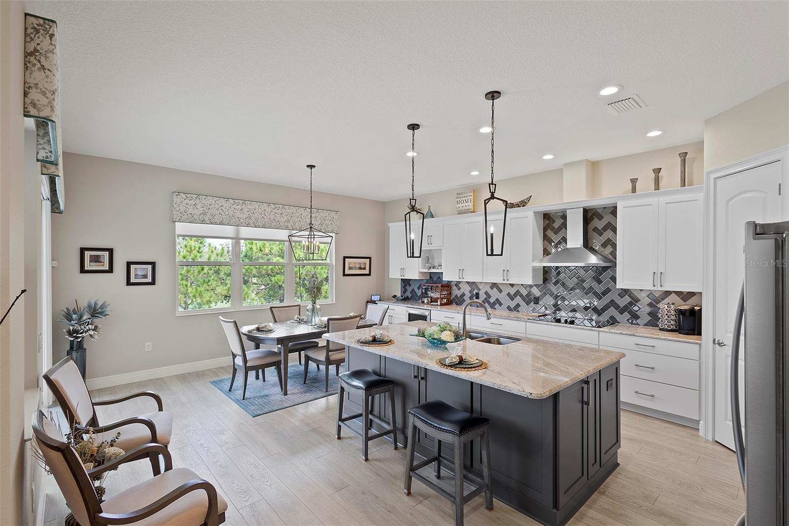 HARBOR HILLS - Residential