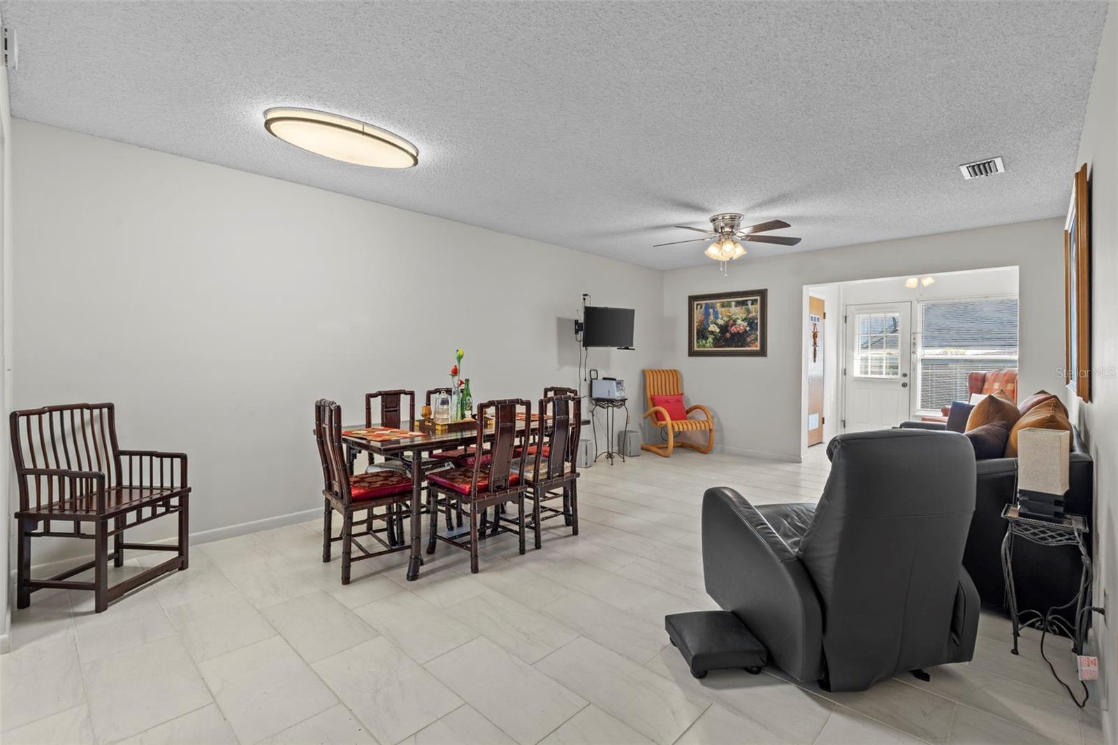 151 N HILL AVENUE 100