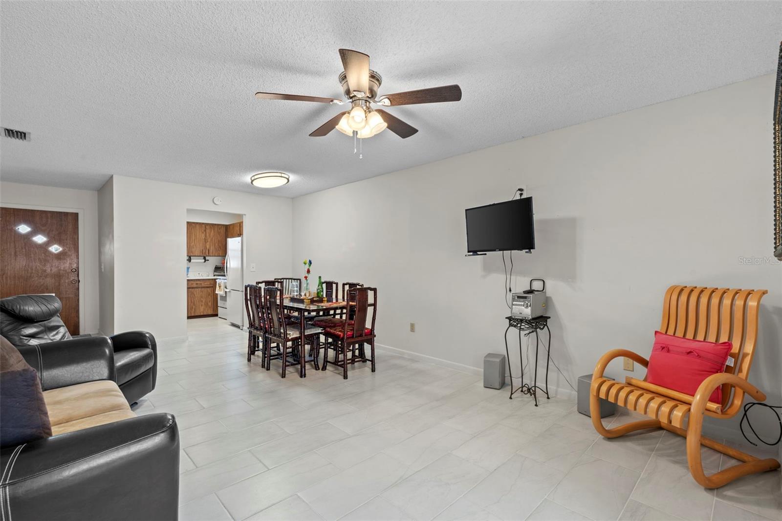 151 N HILL AVENUE 100