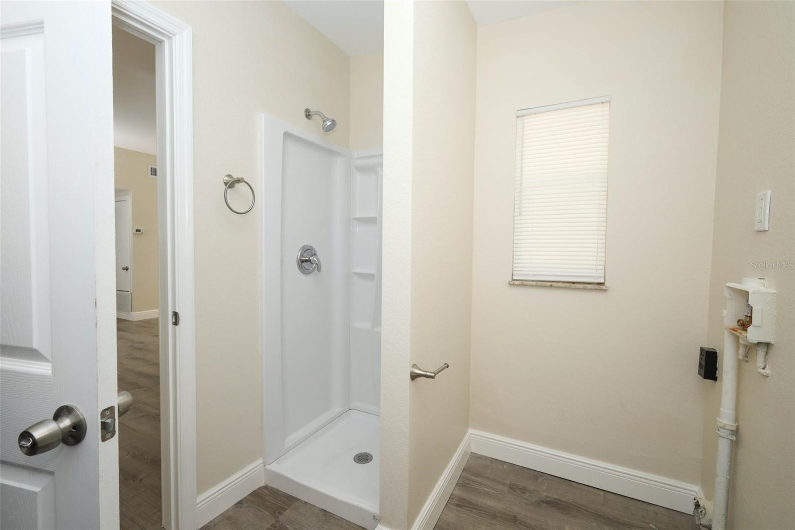 BONNIE BRAE - Residential