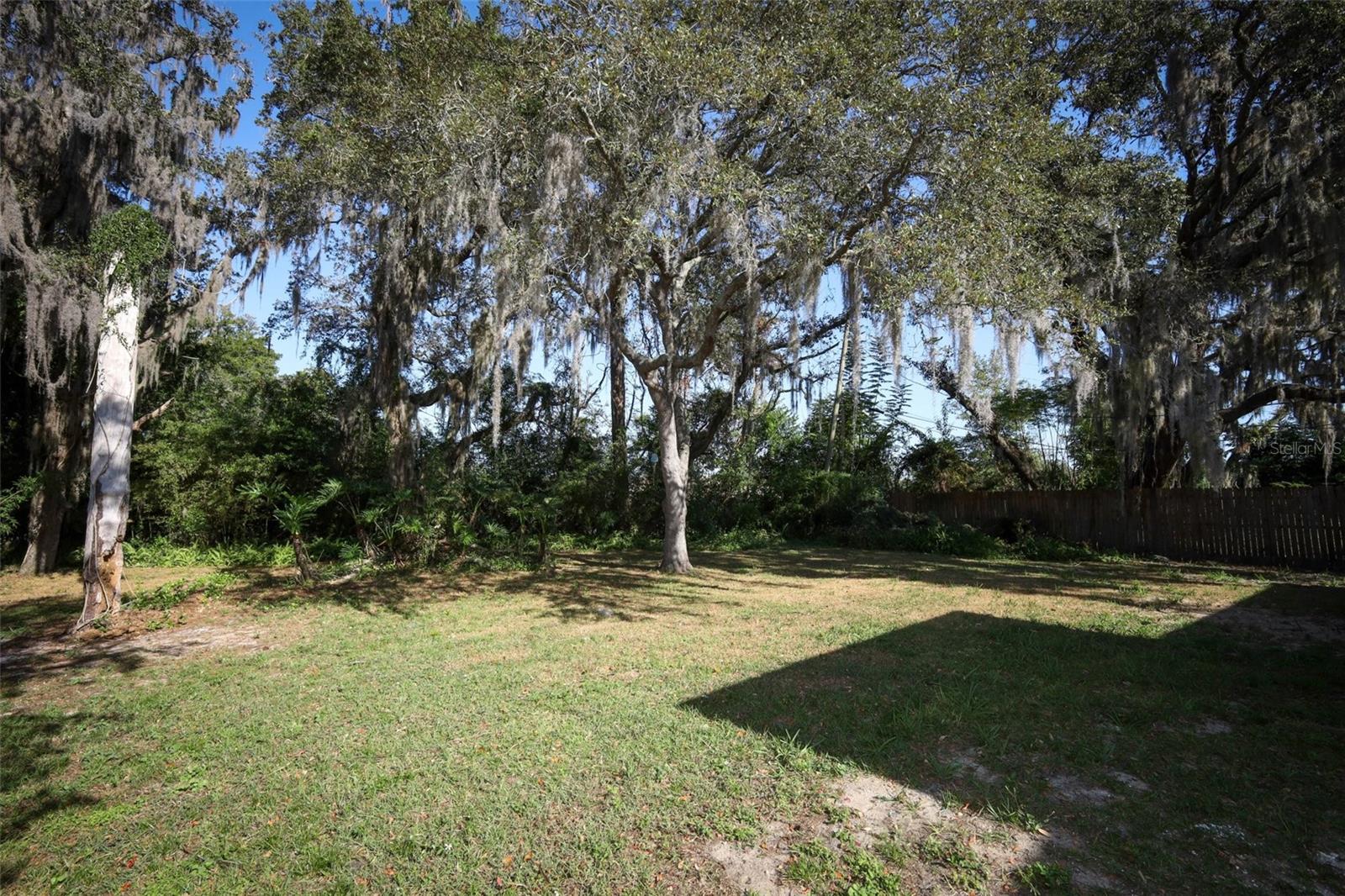 BONNIE BRAE - Residential