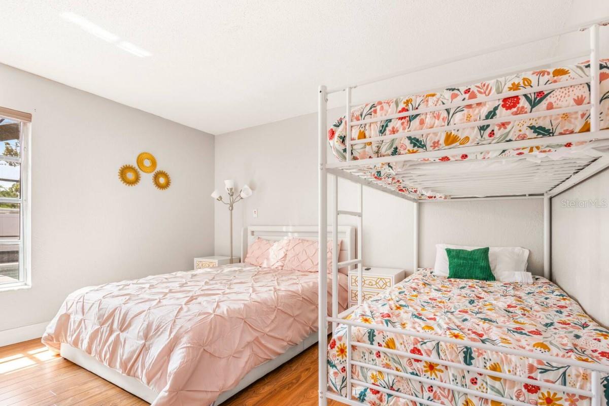 OAK PARK SUB-UNIT 3 - Residential Lease