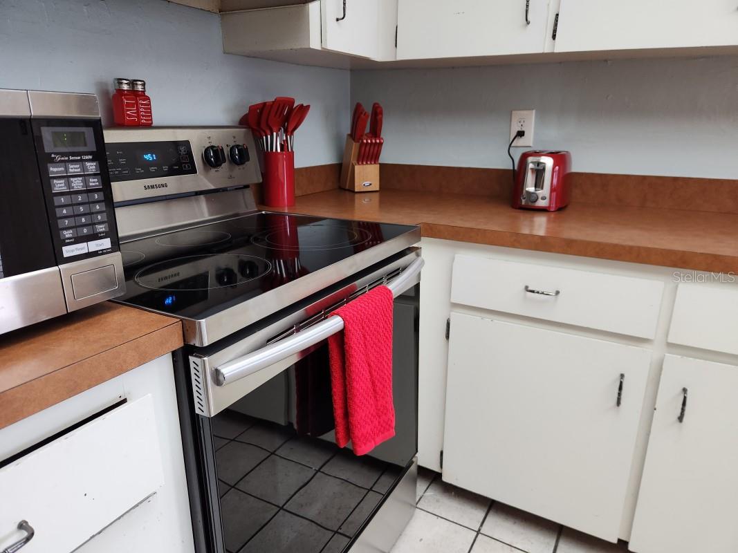 OAK PARK SUB-UNIT 3 - Residential Lease