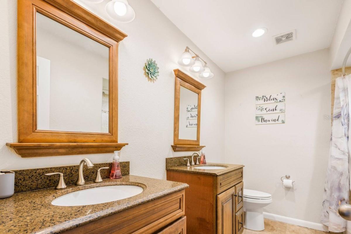 OAK PARK SUB-UNIT 3 - Residential Lease