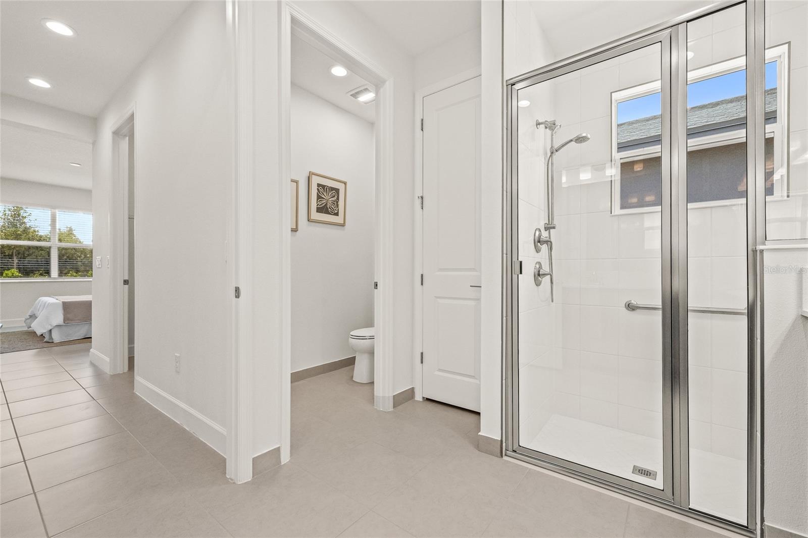 VALENCIA RIDGE PHASE 2B - Residential Lease