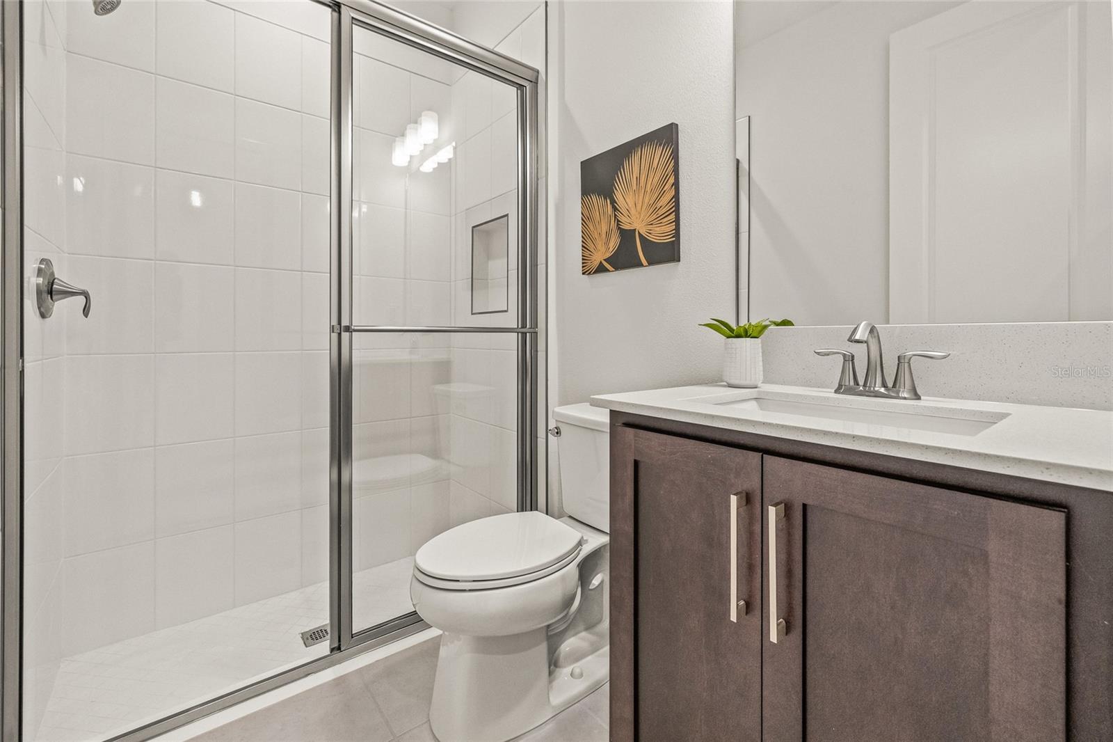 VALENCIA RIDGE PHASE 2B - Residential Lease