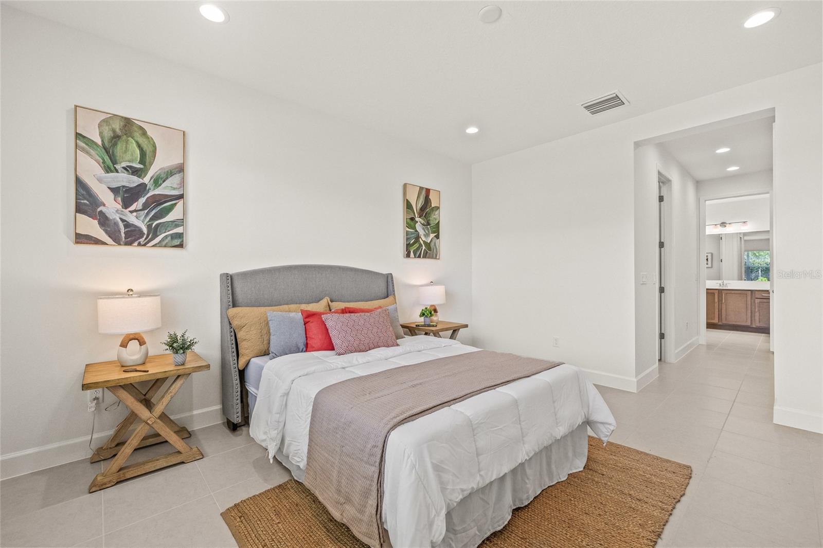 VALENCIA RIDGE PHASE 2B - Residential Lease