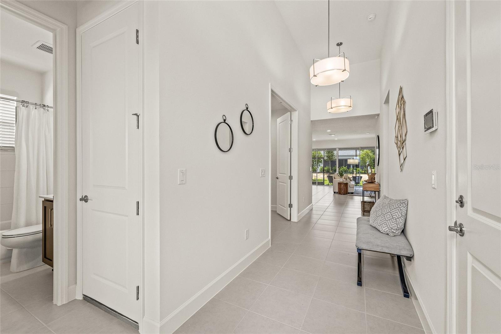 VALENCIA RIDGE PHASE 2B - Residential Lease