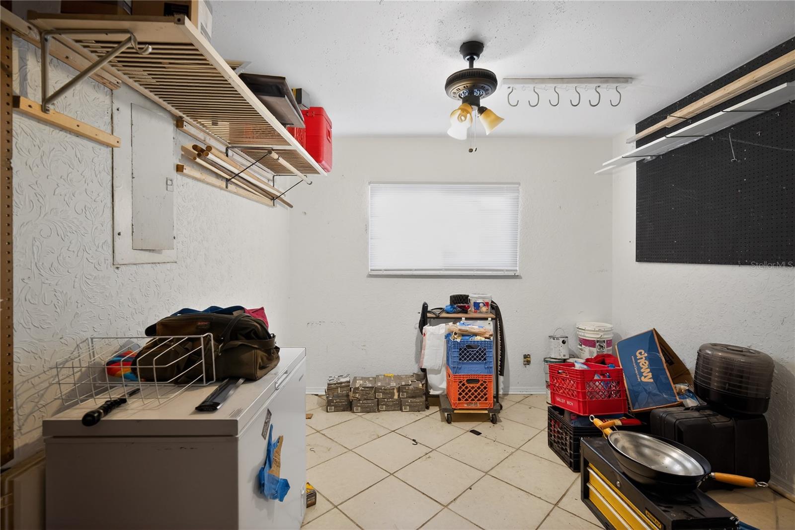 THE LAKES - Residential