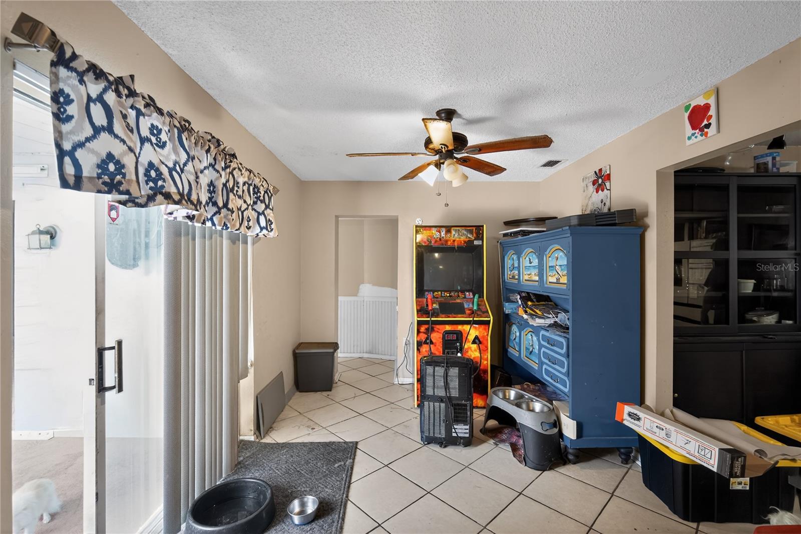 THE LAKES - Residential