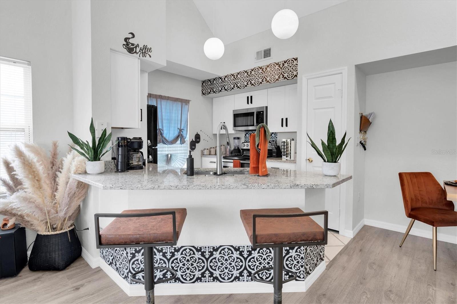 10404 WHITE LAKE COURT 10404
