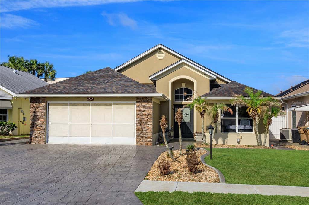 Photo of 2505 Arran Ct, Clermont, FL 34714 (MLS # G5112126)