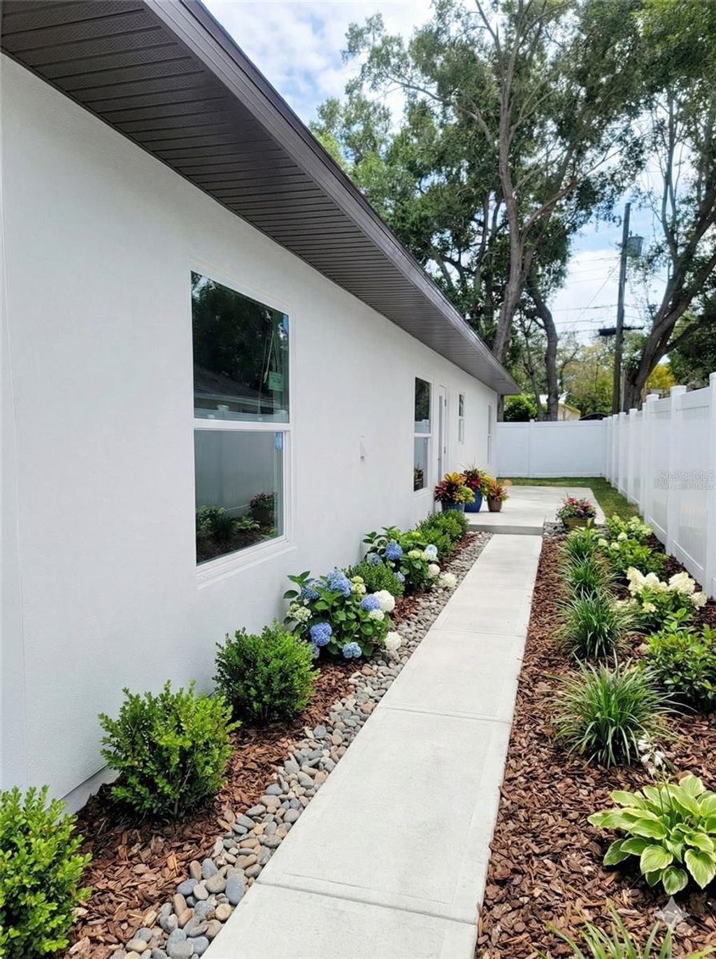 Photo of 79 Patricia Avenue, Dunedin, FL 34698 (MLS # W7882869)