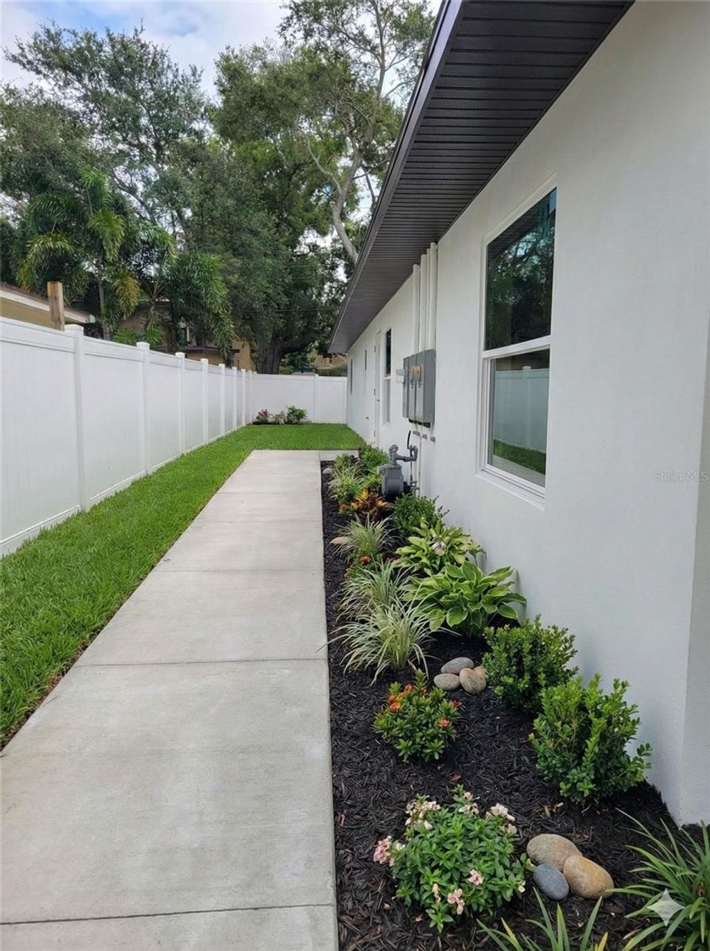 Photo of 79 Patricia Avenue, Dunedin, FL 34698 (MLS # W7882869)