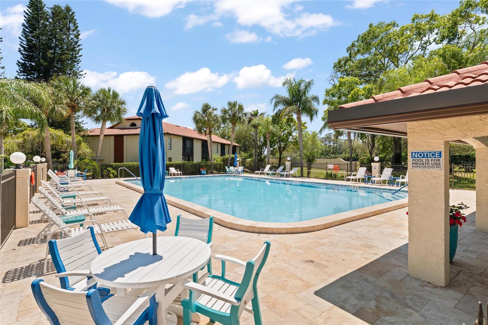 EL PASADO A CONDO - Residential