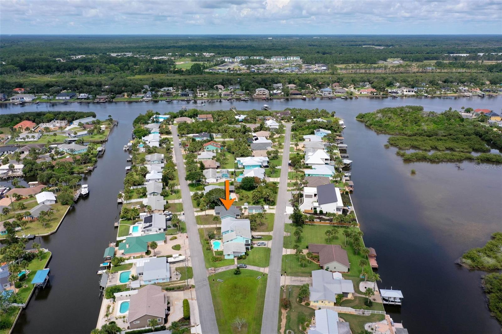 334 PALM CIRCLE