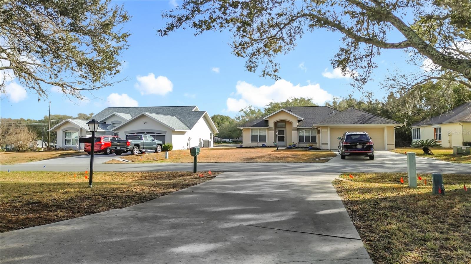 OAKWOOD VILLAGE BEVERLY HILLS PH 02 - Residential