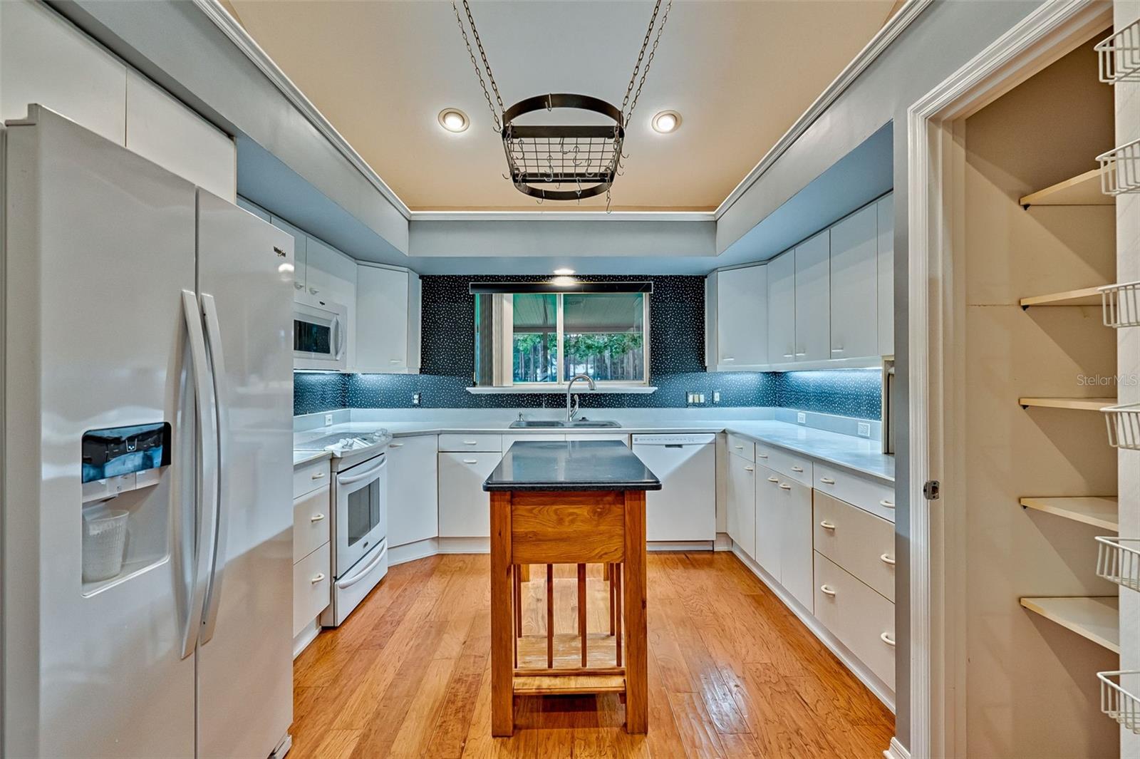 BRANDON ESTATES - Residential