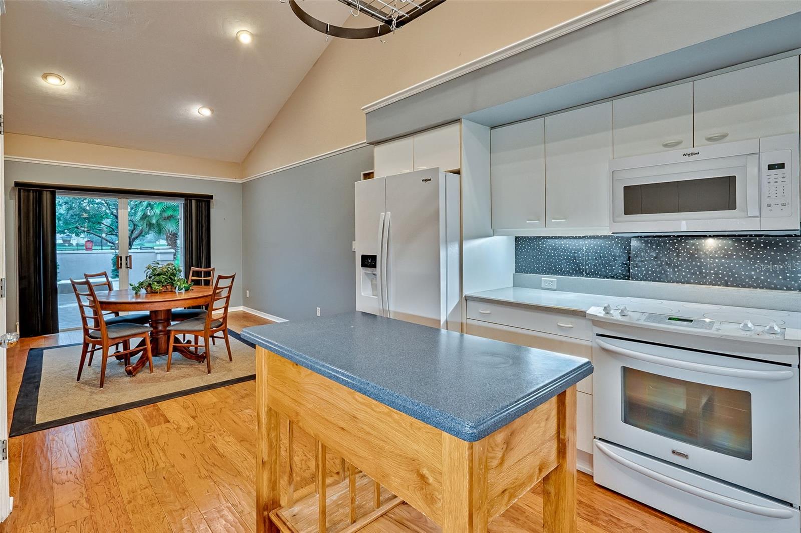 BRANDON ESTATES - Residential