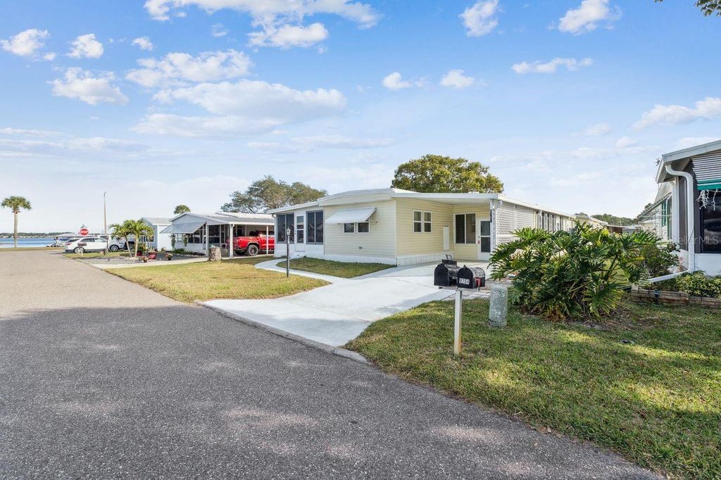 Photo of 6756 Kensington Drive NE, Winter Haven, FL 33881 (MLS # L4957707)