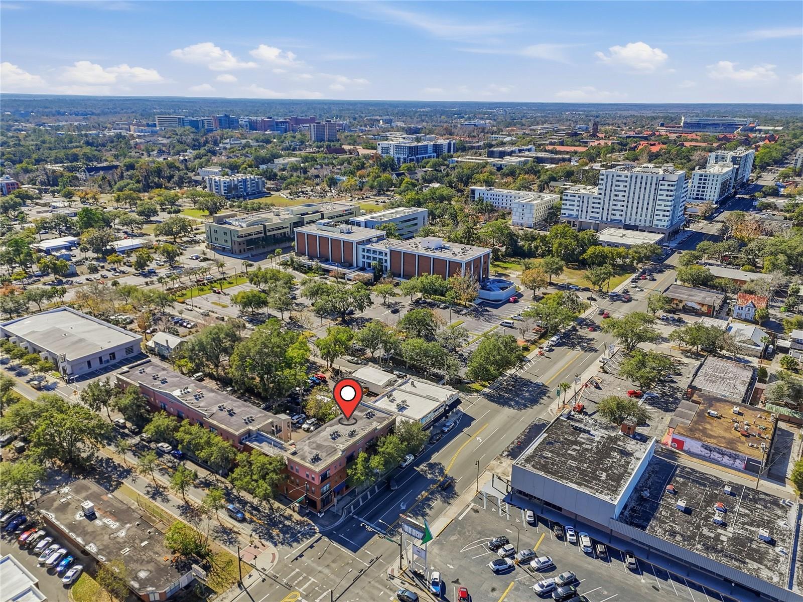 LOFTS AT WEST UNIVERSITY - Residential