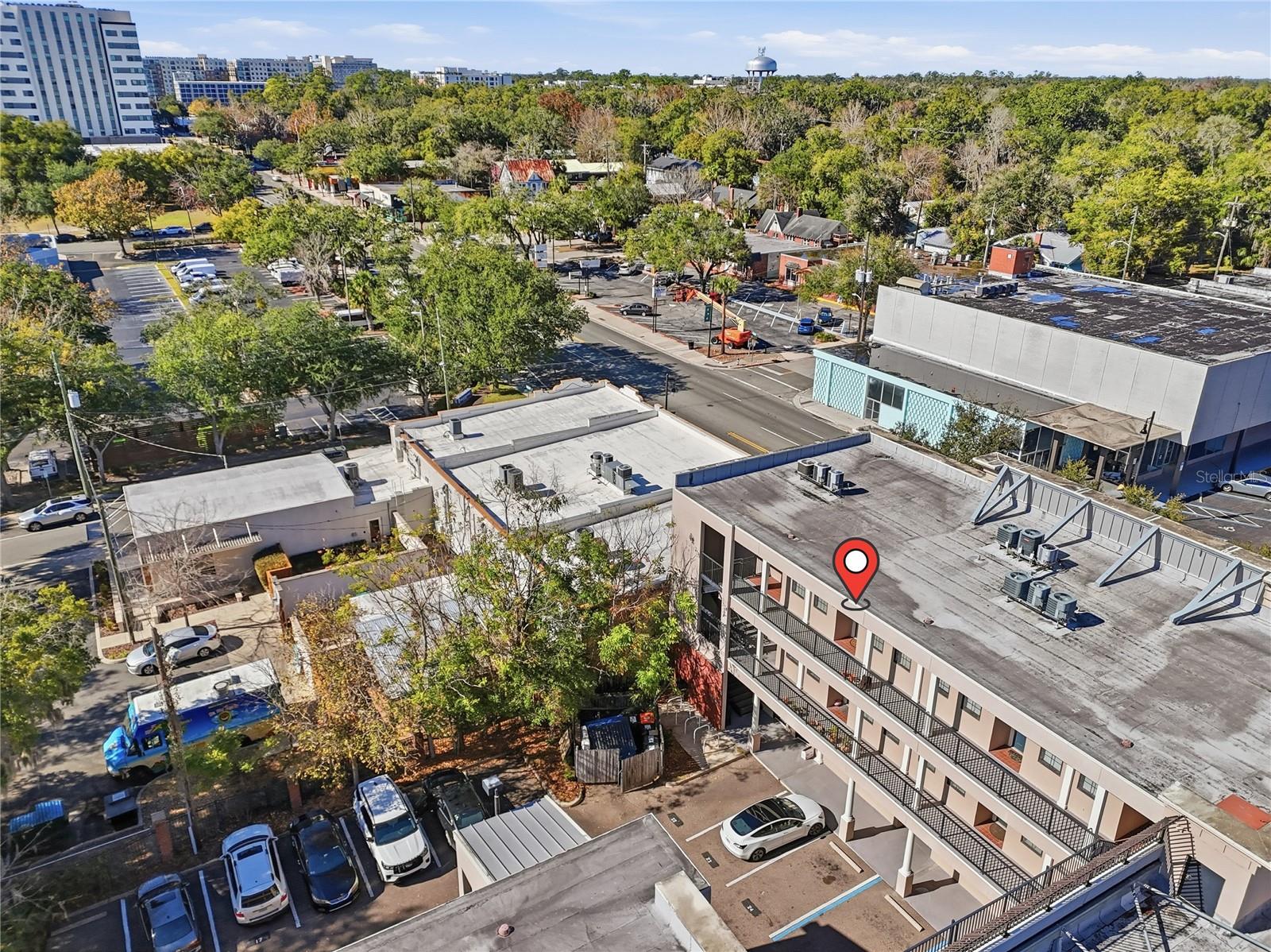 LOFTS AT WEST UNIVERSITY - Residential
