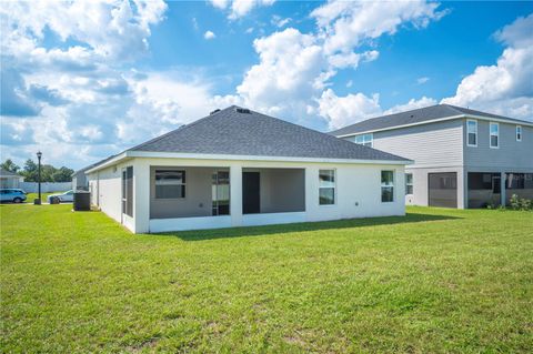 A home in LAKELAND