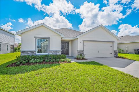 A home in LAKELAND