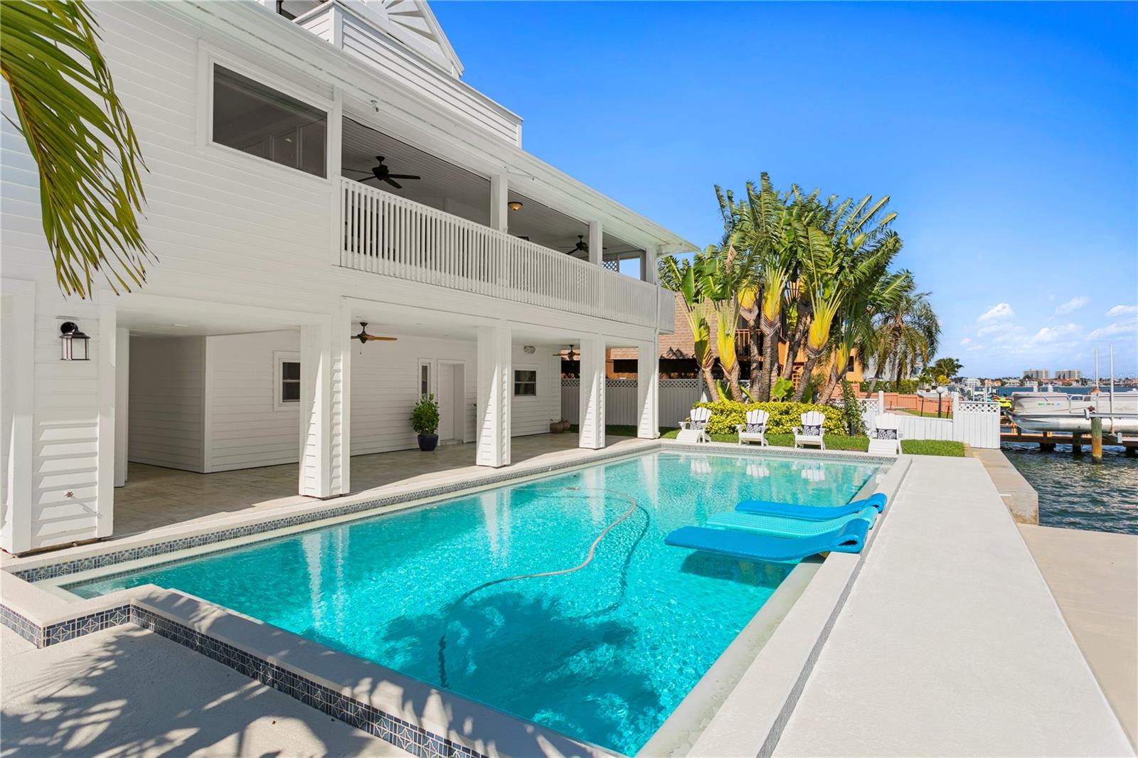 BAHIA SHORES - Residential