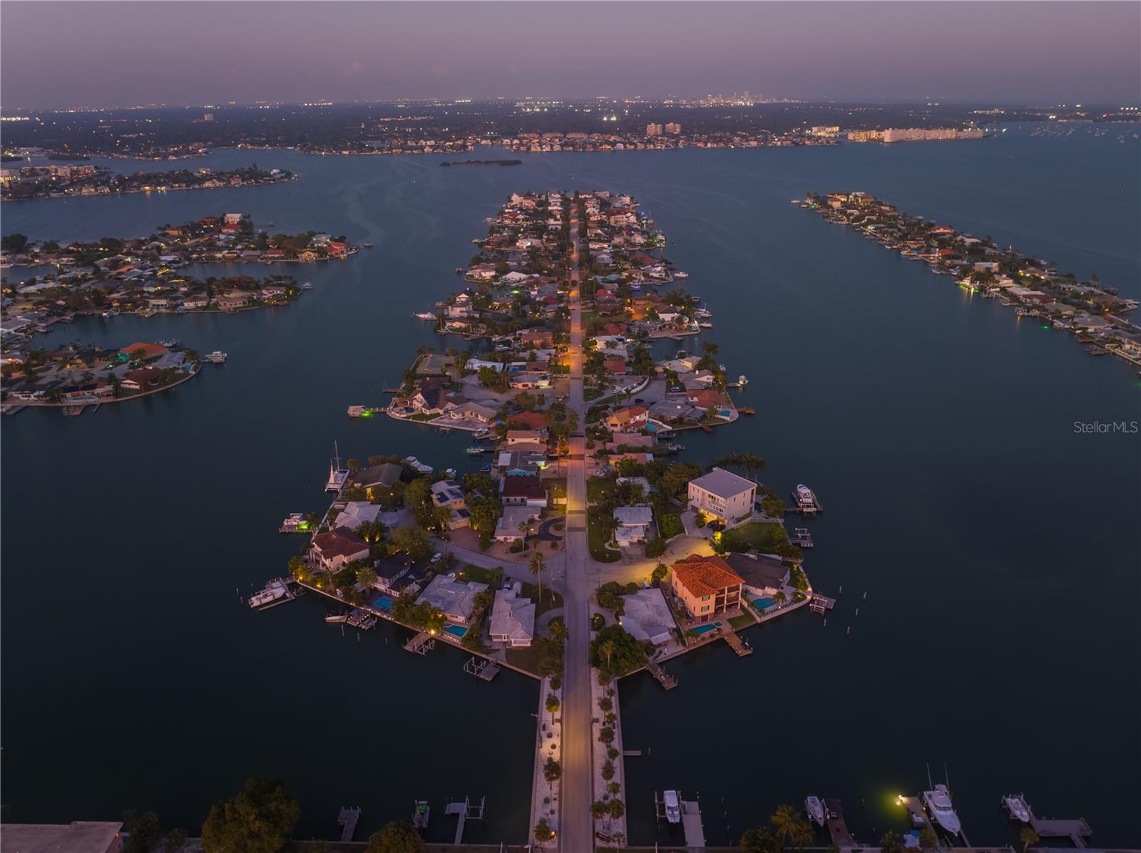 BAHIA SHORES - Residential