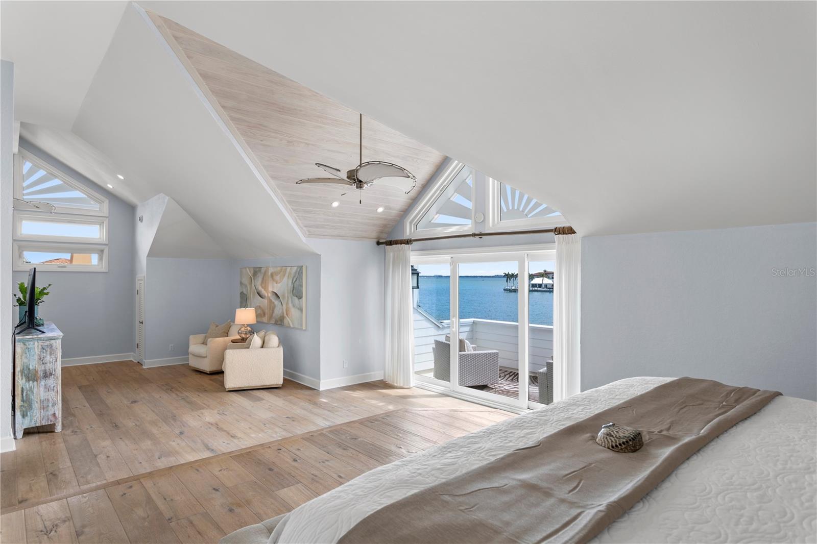 BAHIA SHORES - Residential