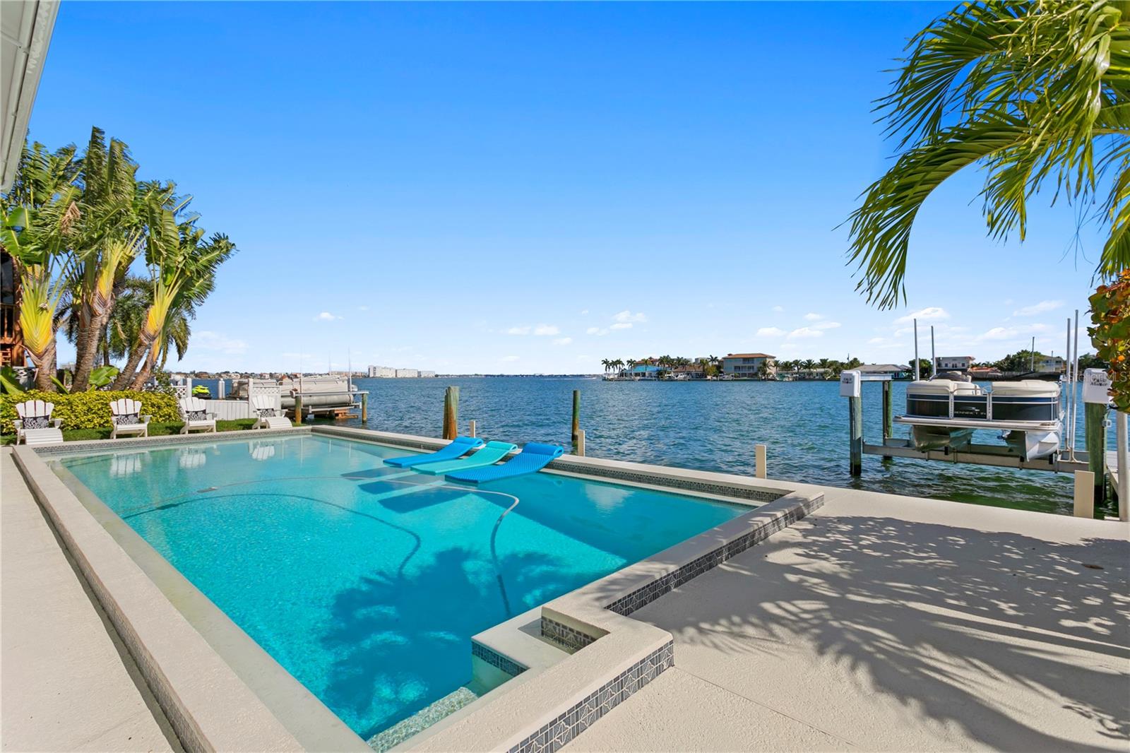 BAHIA SHORES - Residential