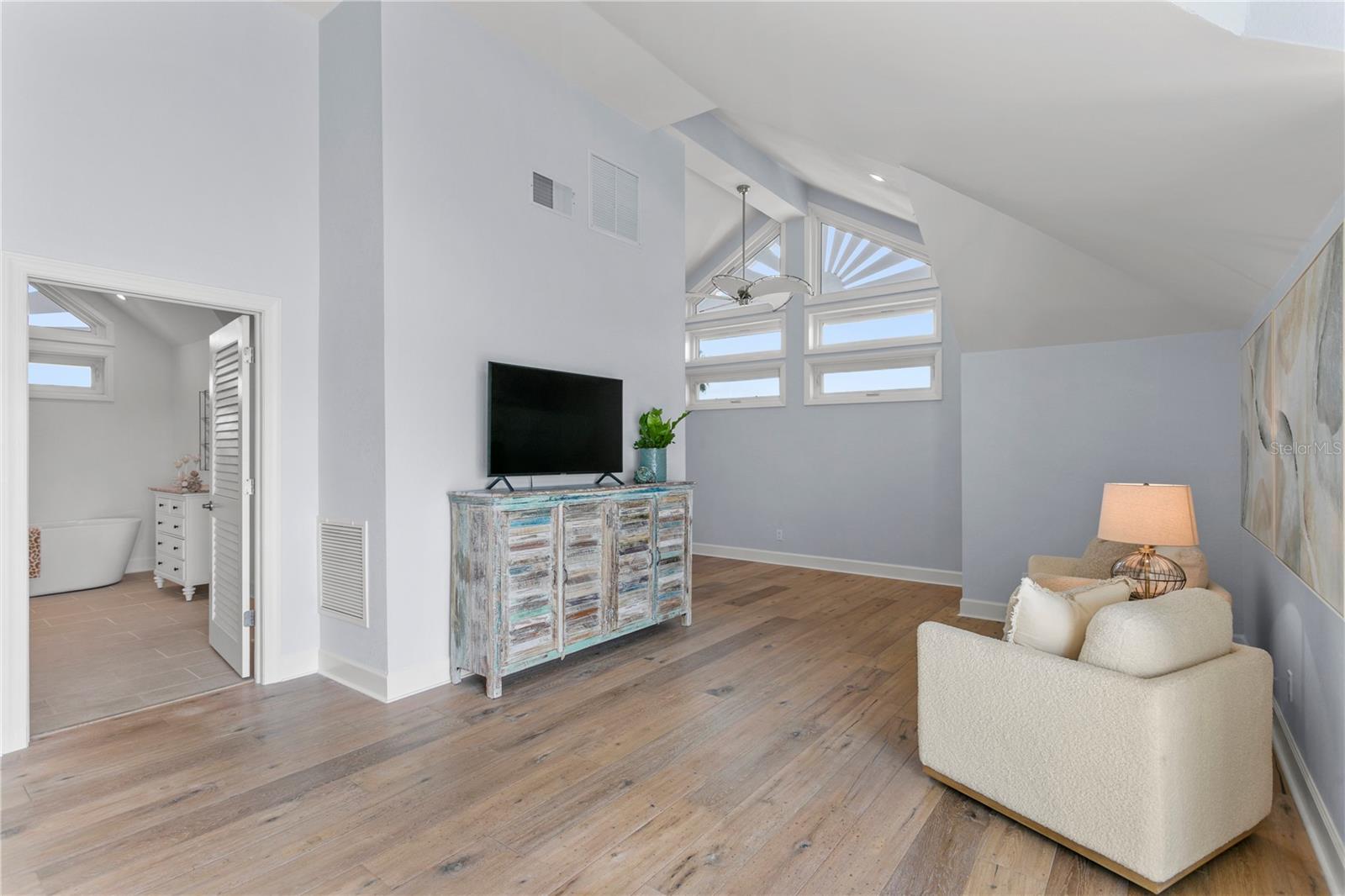 BAHIA SHORES - Residential