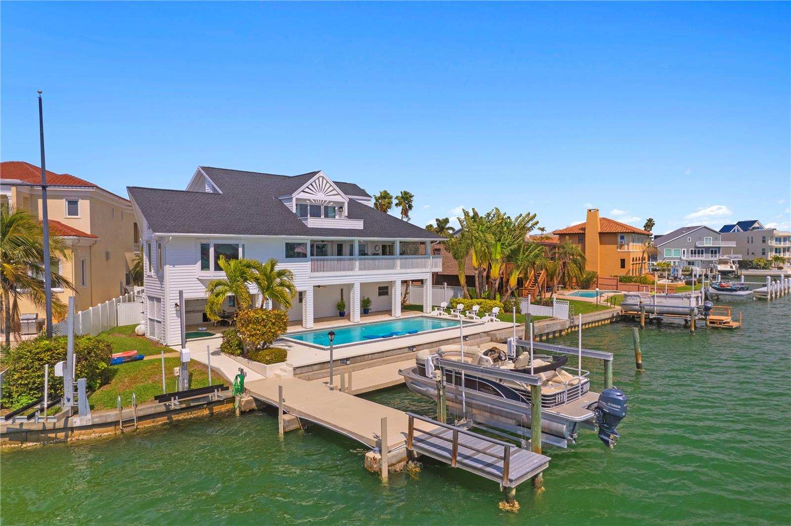 BAHIA SHORES - Residential