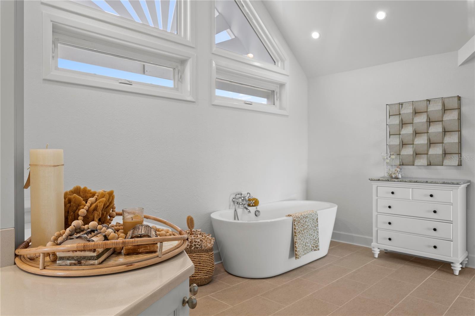 BAHIA SHORES - Residential