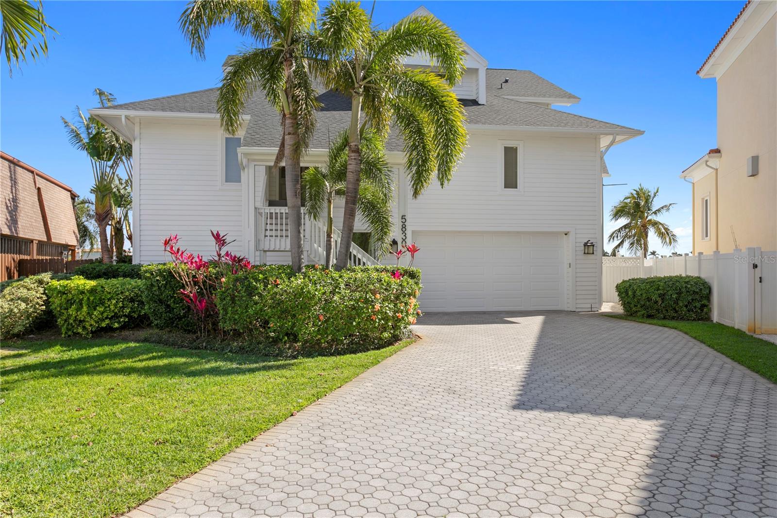 BAHIA SHORES - Residential