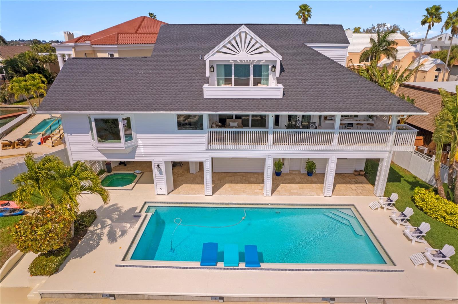 BAHIA SHORES - Residential