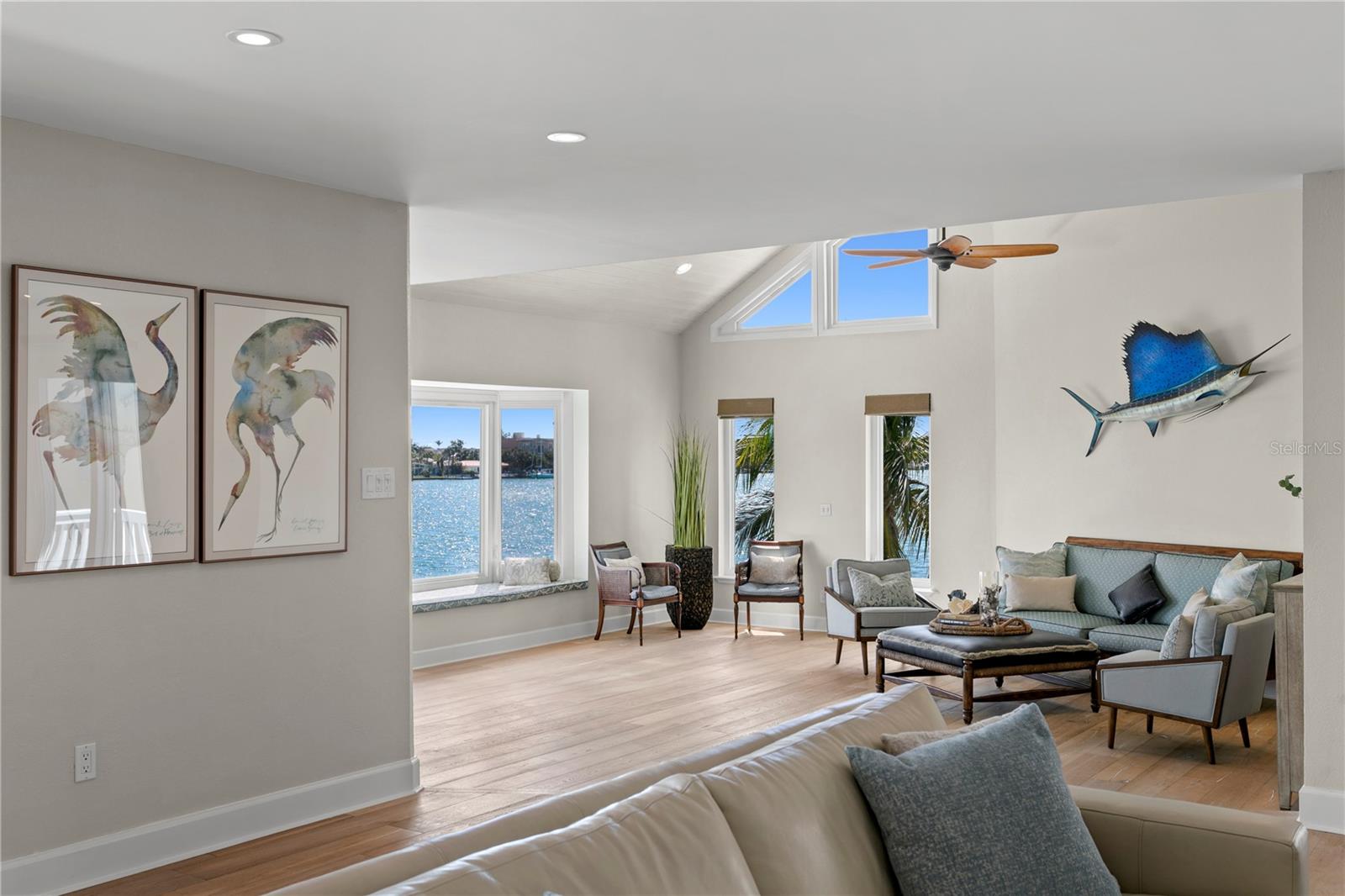 BAHIA SHORES - Residential