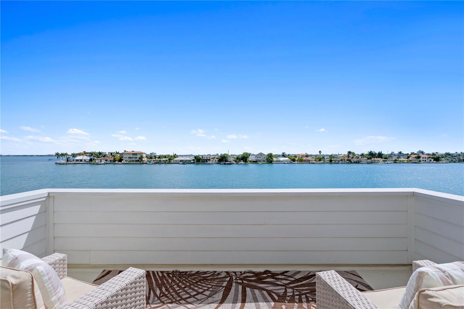 BAHIA SHORES - Residential