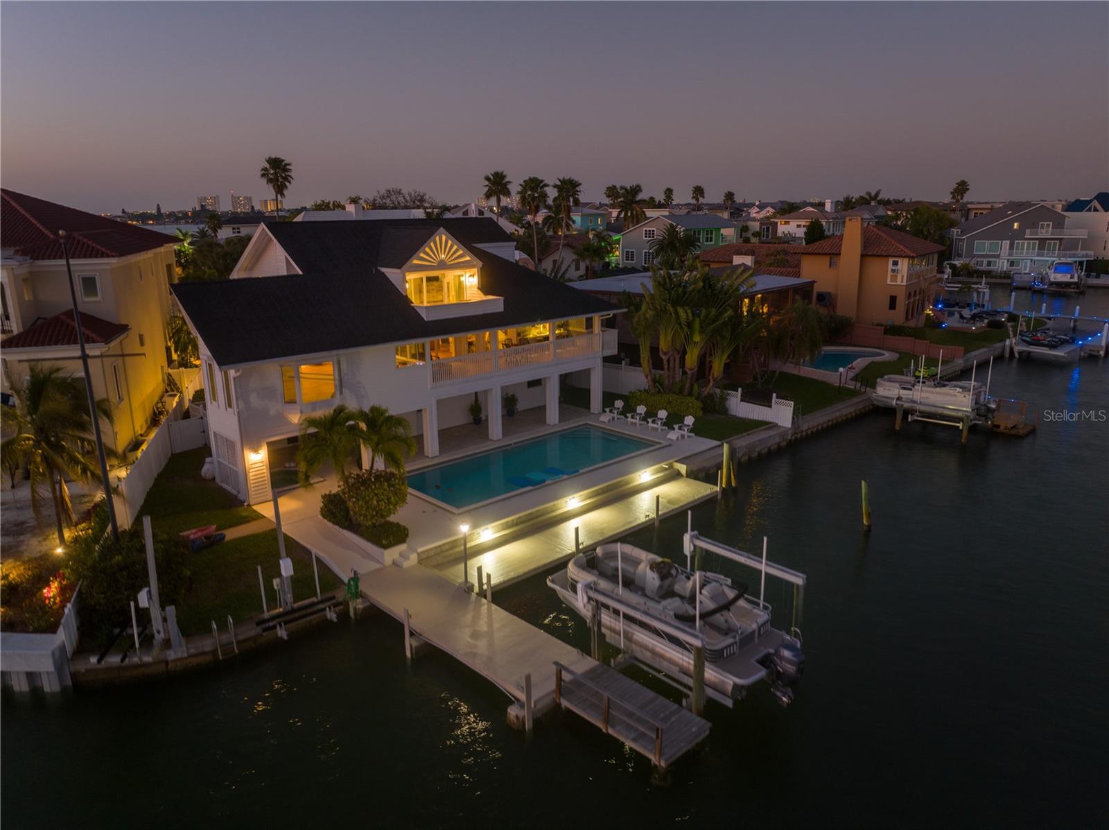 BAHIA SHORES - Residential