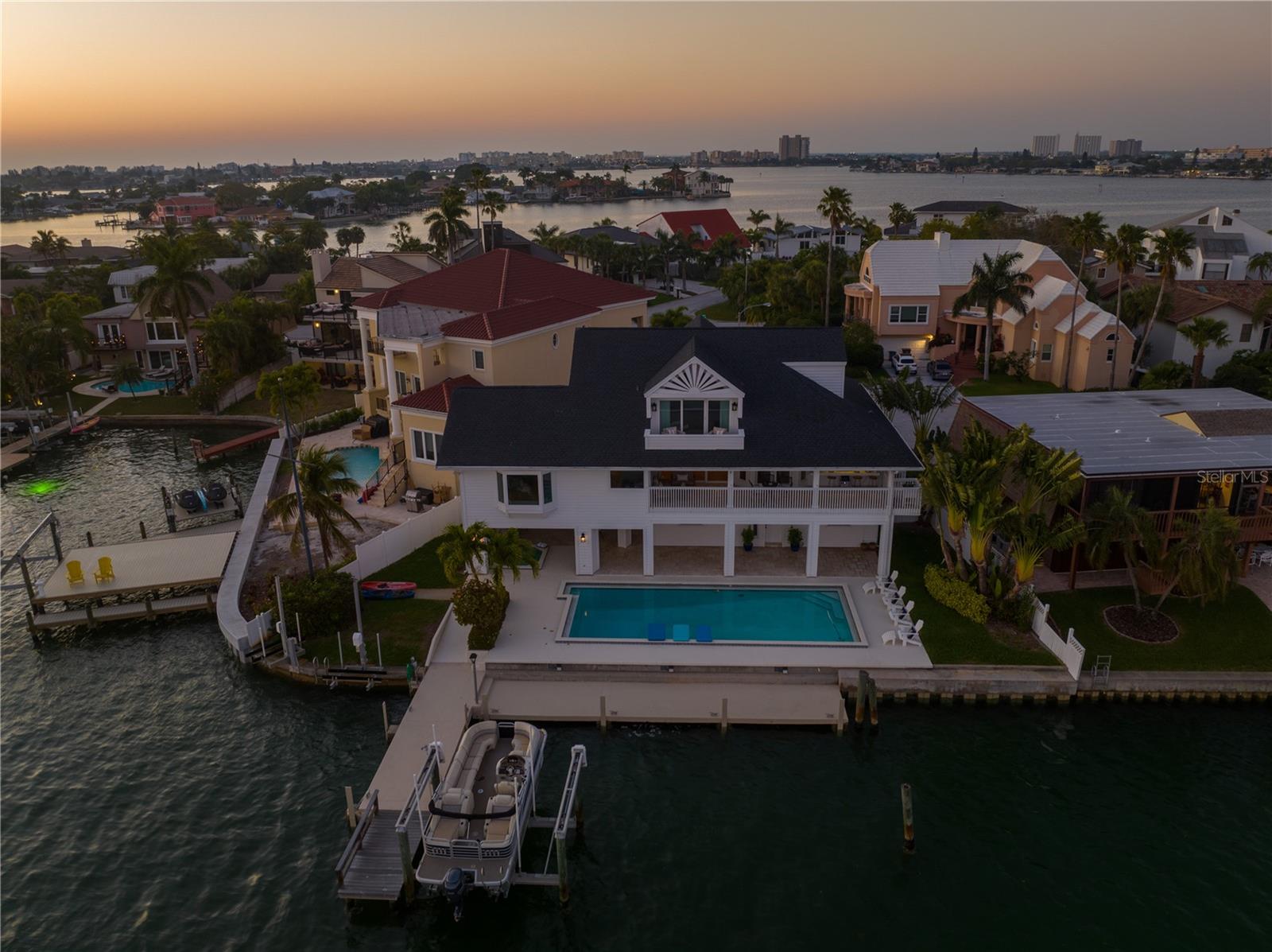 BAHIA SHORES - Residential