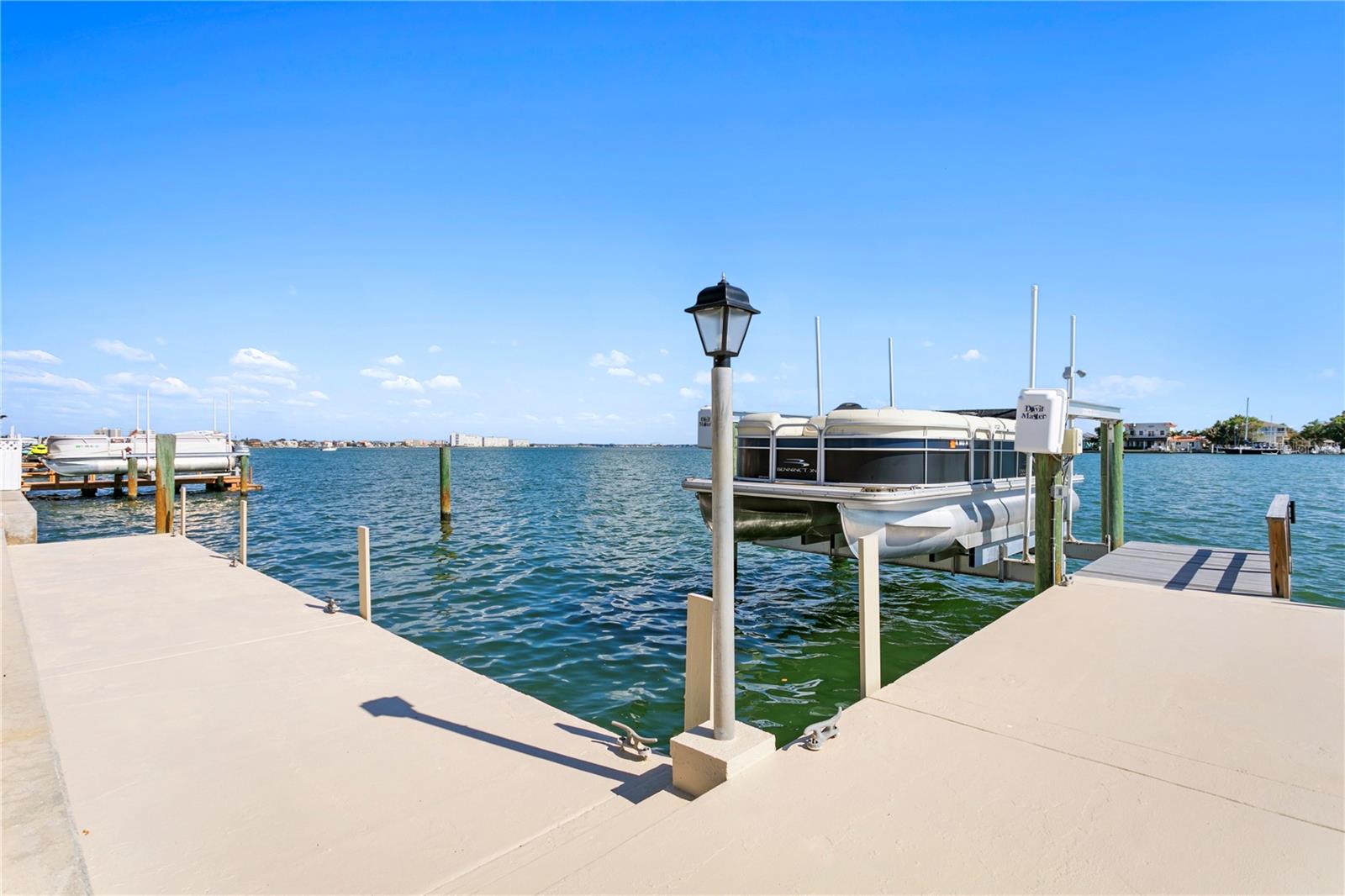 BAHIA SHORES - Residential