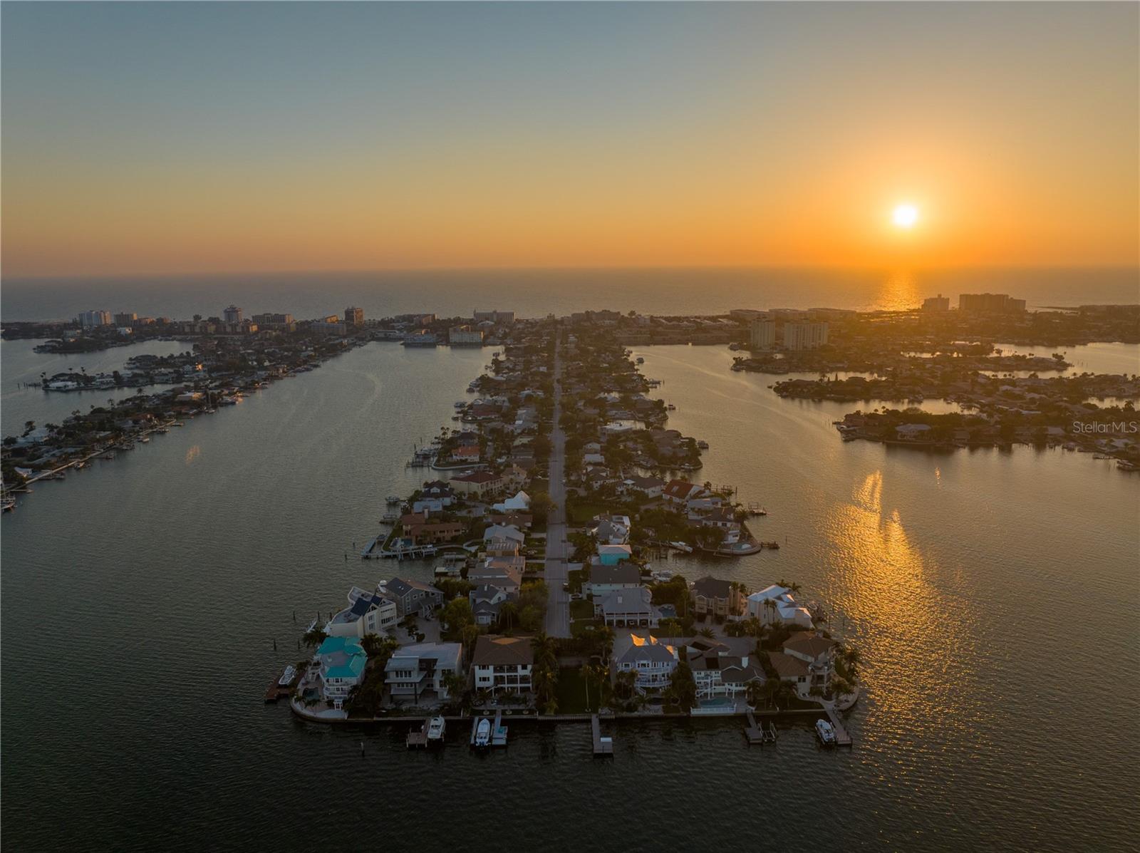 BAHIA SHORES - Residential