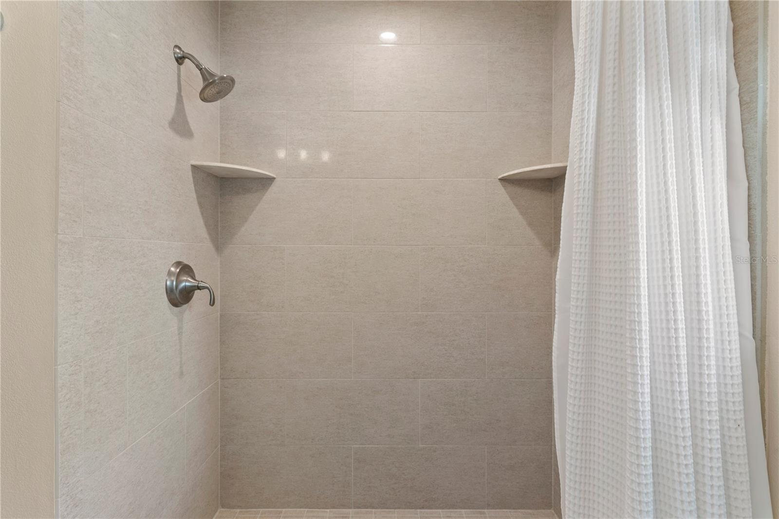 BAHIA SHORES - Residential